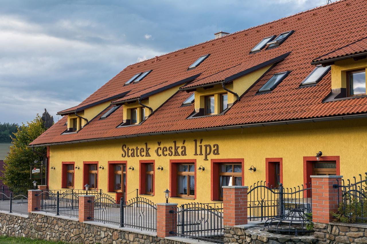 Statek Ceska Lipa Myslovice Hotel Klatovy Luaran gambar