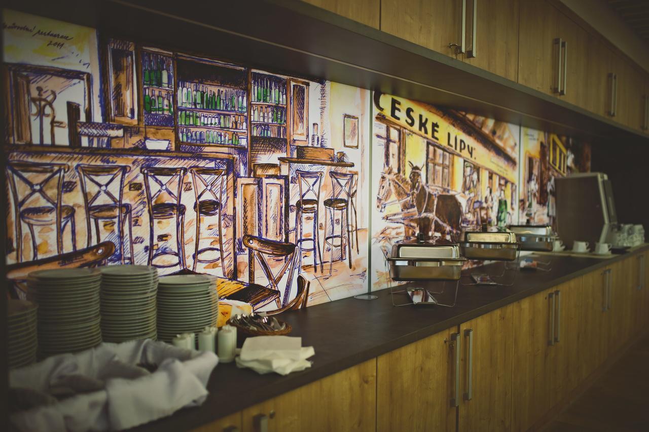 Statek Ceska Lipa Myslovice Hotel Klatovy Luaran gambar