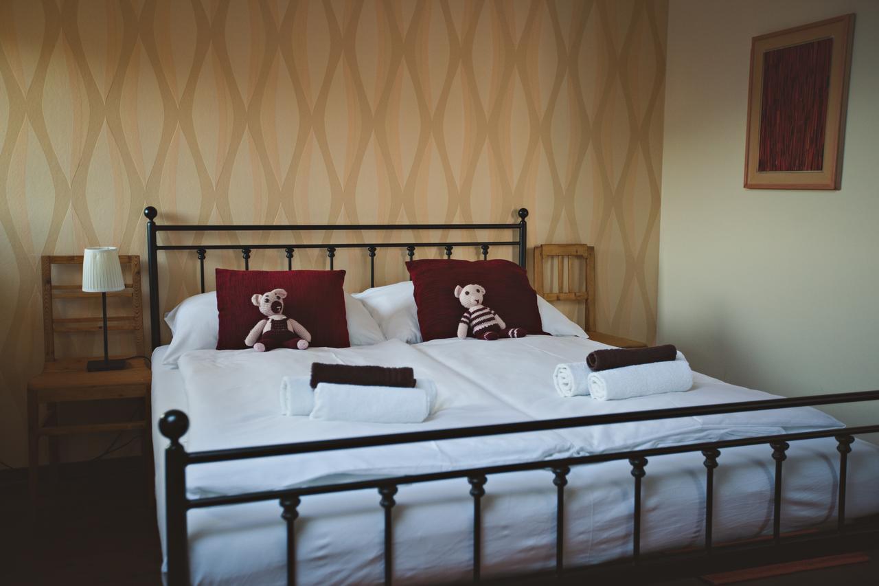Statek Ceska Lipa Myslovice Hotel Klatovy Luaran gambar